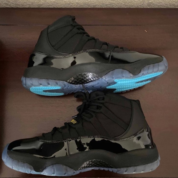 Jordan 11 - Picture 3 of 4